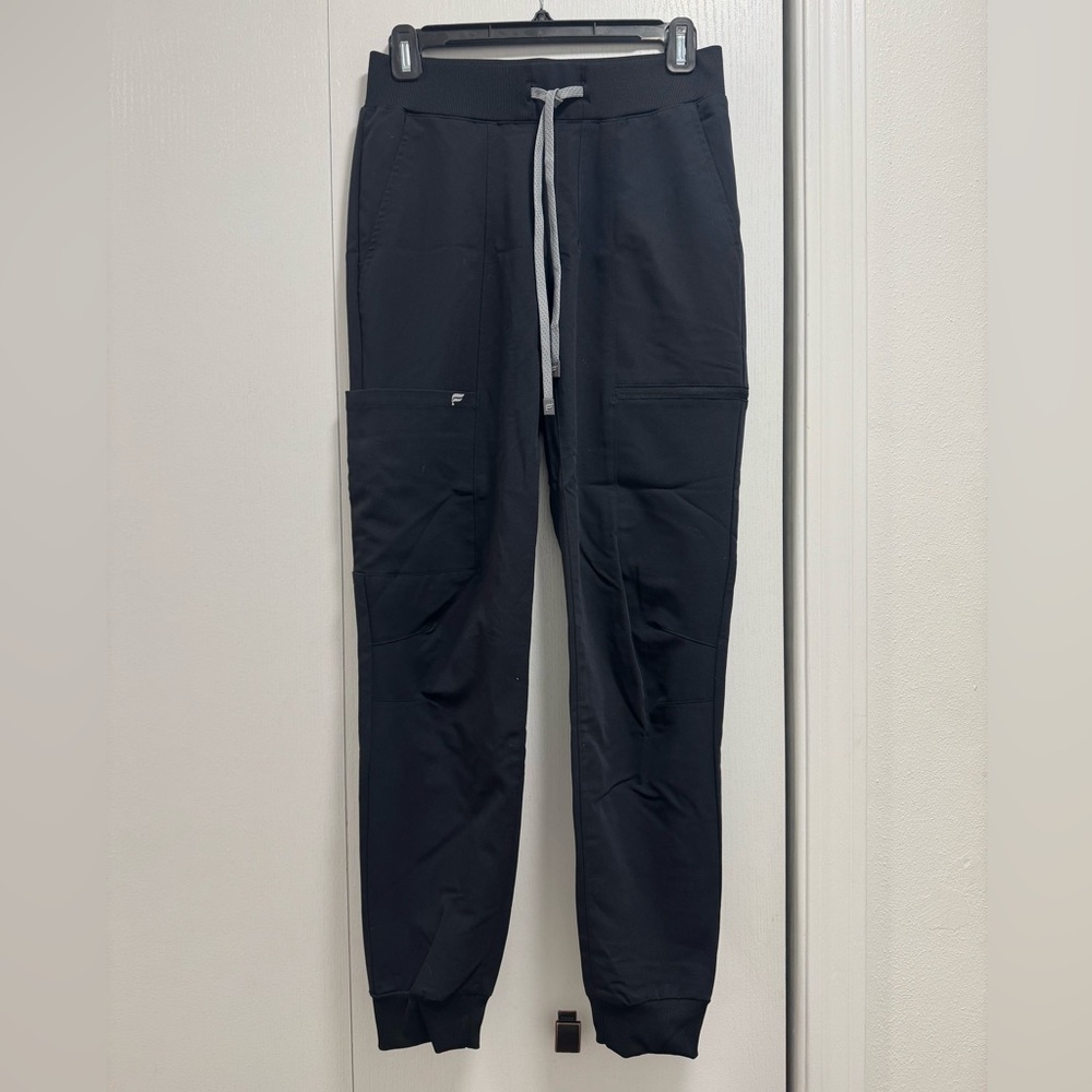 Fabletics Women's Black Cargo Pants